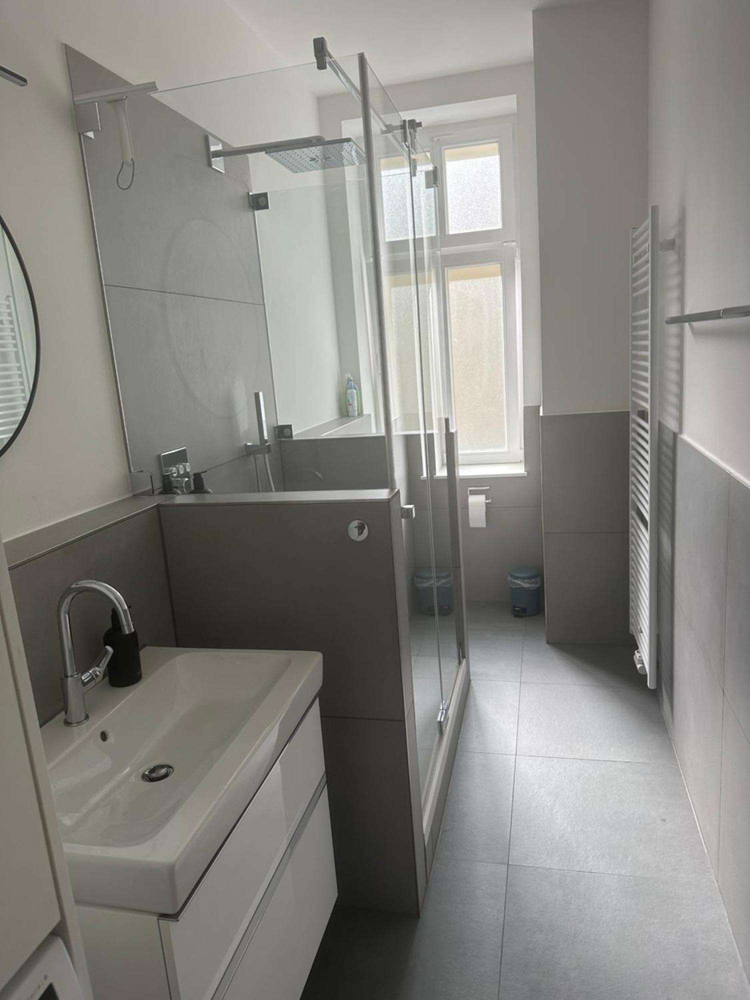 Frisch Sanierte Altbauwohnung Helmholtzplatz *